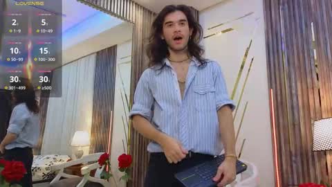 Snapshot of freyrvik chatting on November 2025 05:11:01 PM freyrvik online show from November 2025 05:11:01 PM