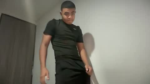 Snapshot of freyva_ chatting on January 2025 05:37:01 AM freyva_ online show from January 2025 05:37:01 AM