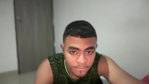 Snapshot of freyva_ chatting on January 2025 01:37:02 AM freyva_ online show from January 2025 01:37:02 AM