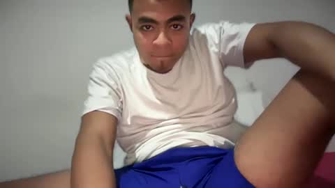 Snapshot of freyva_ chatting on February 2025 12:51:01 AM freyva_ online show from February 2025 12:51:01 AM