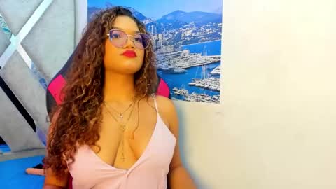 Snapshot of frezzita_ chatting on October 2025 07:55:01 PM Frezzita online show from October 2025 07:55:01 PM