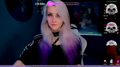 Snapshot of frida_fortune chatting on January 2025 09:19:02 AM Frida A boost to fortune for the one who gives a thumbs up and a bonus lucky for those who support me by joining the fanclub online show from January 2025 09:19:02 AM