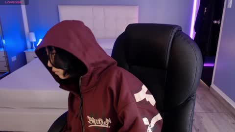 frida_lassi_ online show from January 2025 12:06:02 PM