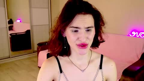 Frida online show from January 2025 10:41:02 PM