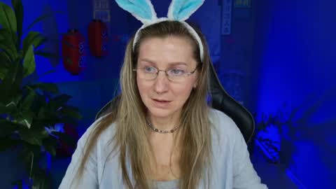 Snapshot of fridatander chatting on December 2024 12:09:02 PM Frida Tander online show from December 2024 12:09:02 PM