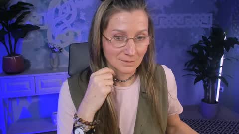 Snapshot of fridatander chatting on February 2025 05:40:01 PM Frida Tander online show from February 2025 05:40:01 PM