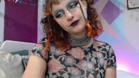 Snapshot of friskyflowers chatting on September 2025 06:31:02 PM cherry online show from September 2025 06:31:02 PM