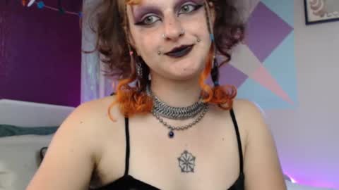 Snapshot of friskyflowers chatting on September 2025 06:11:02 PM cherry online show from September 2025 06:11:02 PM