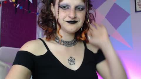 Snapshot of friskyflowers chatting on October 2025 02:15:01 AM cherry online show from October 2025 02:15:01 AM