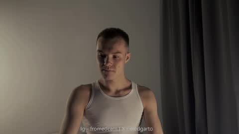 Snapshot of fromedcam chatting on October 2025 08:53:02 PM ED online show from October 2025 08:53:02 PM