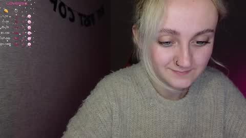 Snapshot of frosty_blueberries4 chatting on December 2024 10:52:01 AM ANA online show from December 2024 10:52:01 AM