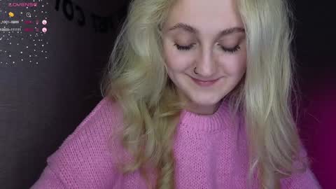 Snapshot of frosty_blueberries4 chatting on December 2024 11:07:01 AM ANA online show from December 2024 11:07:01 AM