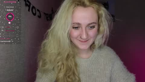 Snapshot of frosty_blueberries4 chatting on December 2024 11:55:02 AM ANA online show from December 2024 11:55:02 AM
