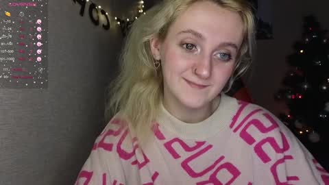 Snapshot of frosty_blueberries4 chatting on January 2025 07:42:01 PM ANA online show from January 2025 07:42:01 PM