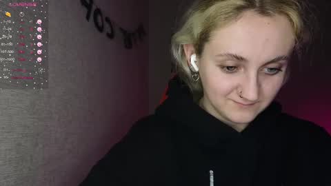 Snapshot of frosty_blueberries4 chatting on February 2025 11:39:02 AM ANA online show from February 2025 11:39:02 AM