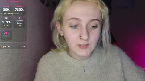 Snapshot of frosty_blueberries4 chatting on March 2025 11:27:02 PM ANA online show from March 2025 11:27:02 PM