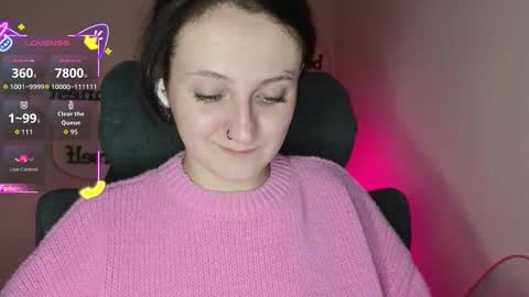 Snapshot of frosty_blueberries4 chatting on October 2025 10:07:02 PM ANA online show from October 2025 10:07:02 PM