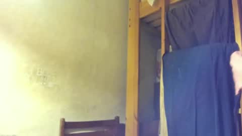 Snapshot of frumcake chatting on January 2025 12:46:02 AM FrumCake online show from January 2025 12:46:02 AM