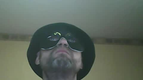 Snapshot of fryboxxxxx chatting on April 2026 12:34:02 PM fry online show from April 2026 12:34:02 PM