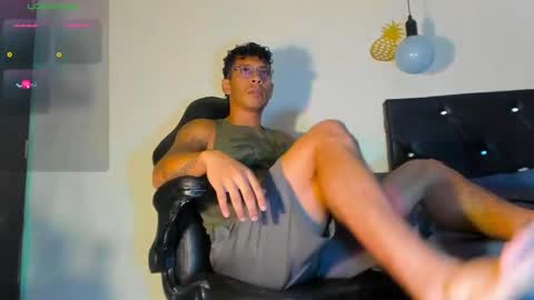Snapshot of fuck_hardlove chatting on December 2024 05:35:02 PM Ricardodominic 1 MODELO INDEPENDIENTE online show from December 2024 05:35:02 PM