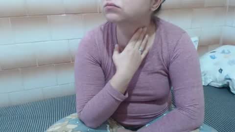 Snapshot of fuck_my_face chatting on December 2024 06:21:01 AM Ella online show from December 2024 06:21:01 AM