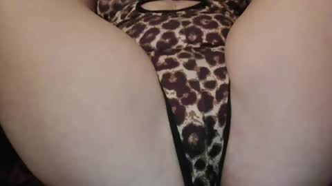 Snapshot of fuckanaries69 chatting on November 2025 04:23:02 AM Aries69 online show from November 2025 04:23:02 AM