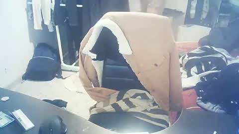 Snapshot of fuckchaturbat445859 chatting on November 2025 09:48:02 PM MarloStanfeld online show from November 2025 09:48:02 PM