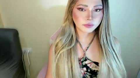 R A I N M O R A L E S  G M A I L . C O M online show from April 2026 08:56:01 PM