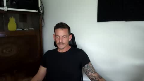 Snapshot of fuckforlife76 chatting on October 2025 01:09:01 PM Tony online show from October 2025 01:09:01 PM