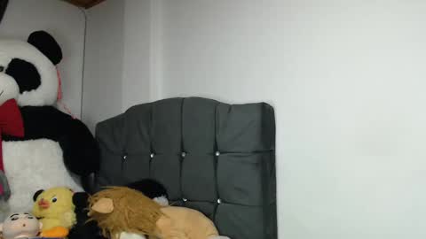 Snapshot of fucking_temptation1 chatting on March 2025 05:28:01 AM Mia and Gary online show from March 2025 05:28:01 AM