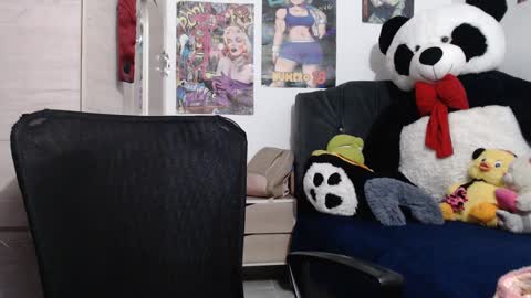 Snapshot of fucking_temptation1 chatting on September 2025 02:45:01 AM Mia and Gary online show from September 2025 02:45:01 AM