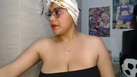 Snapshot of fucking_temptation1 chatting on November 2025 01:52:01 AM Mia and Gary online show from November 2025 01:52:01 AM