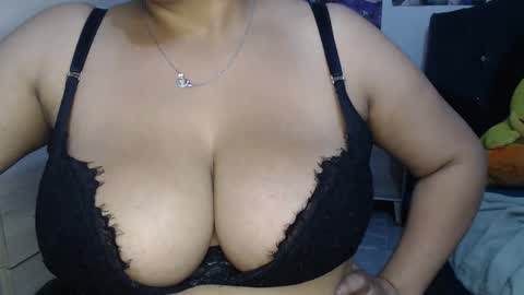 Snapshot of fucking_temptation1 chatting on November 2025 02:34:01 AM Mia and Gary online show from November 2025 02:34:01 AM