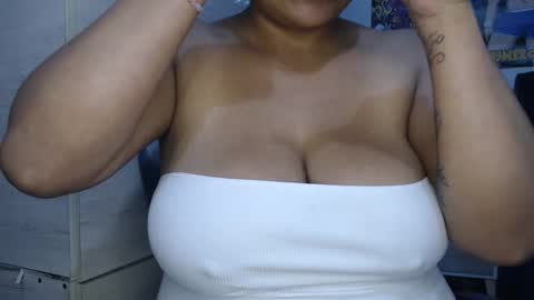 Snapshot of fucking_temptation1 chatting on December 2025 02:38:01 AM Mia and Gary online show from December 2025 02:38:01 AM