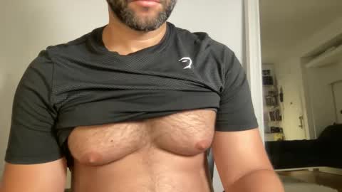 Snapshot of fuckyeahcoach chatting on September 2025 07:44:01 AM Muscle Bear Jock in Training online show from September 2025 07:44:01 AM