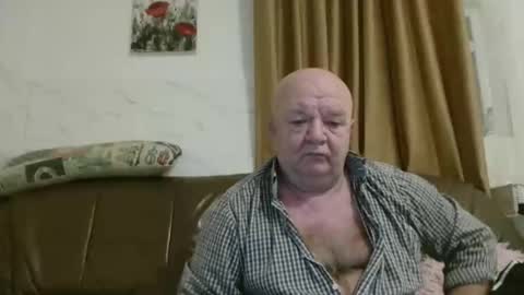 fullballs6 online show from February 2026 03:26:01 AM