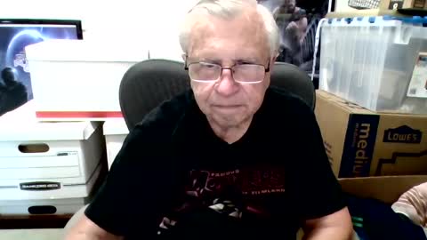 Snapshot of funclemike chatting on June 2026 08:46:02 PM funclemike online show from June 2026 08:46:02 PM