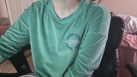 Snapshot of fuxkme_jen chatting on December 2024 06:02:01 PM fuxkme_jen online show from December 2024 06:02:01 PM