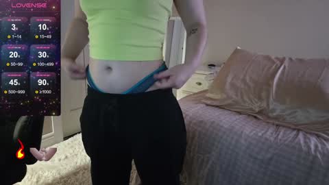 Snapshot of fuxkme_jen chatting on January 2025 07:49:01 PM fuxkme_jen online show from January 2025 07:49:01 PM