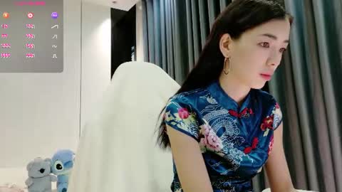 Fuyomi online show from July 2026 04:25:01 AM