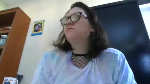 fuzzypeaches87 online show from January 2026 08:51:02 PM