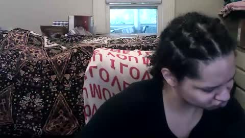 noturfae online show from April 2026 09:15:02 PM