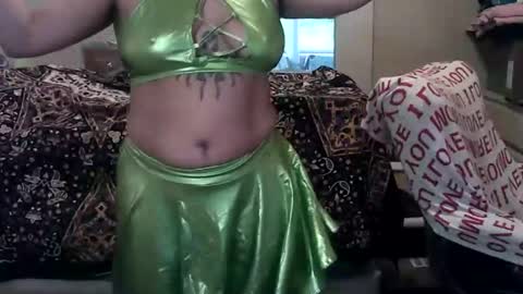 noturfae online show from April 2026 07:26:01 PM