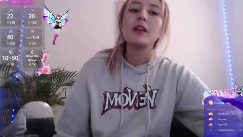 Snapshot of gabb_rioss chatting on December 2024 08:34:02 PM Gabriela online show from December 2024 08:34:02 PM