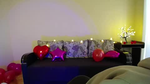 Jaklin online show from February 2025 12:12:01 PM