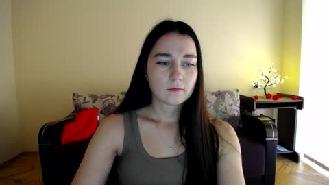 Snapshot of gabby_di chatting on July 2026 09:02:02 AM Jaklin online show from July 2026 09:02:02 AM