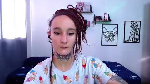 gabby_moon09 online show from October 2025 12:28:02 PM