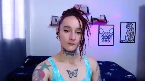 gabby_moon09 online show from October 2025 12:39:01 PM