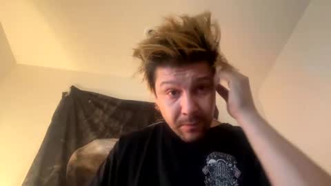 yeeah online show from December 2024 11:22:02 AM