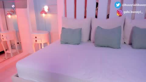 Gabi  online show from February 2026 03:34:02 PM